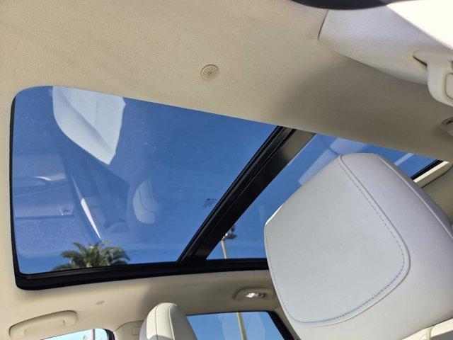 used 2021 Cadillac XT5 car, priced at $26,999