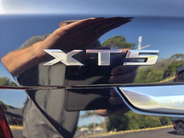 used 2021 Cadillac XT5 car, priced at $26,999