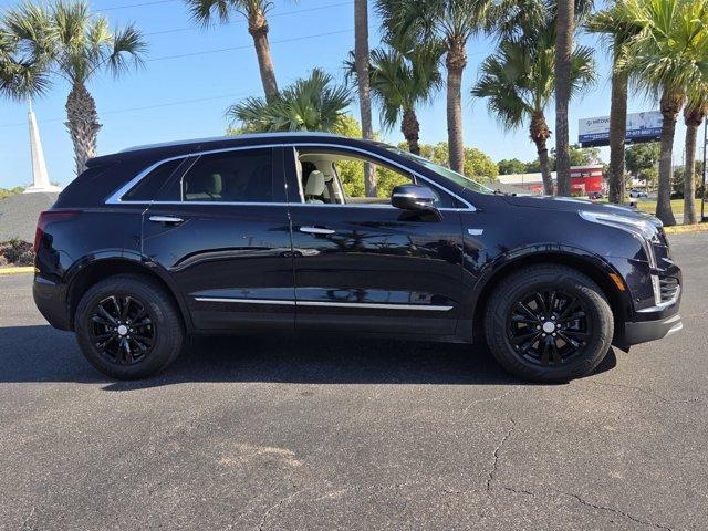 used 2021 Cadillac XT5 car, priced at $26,999