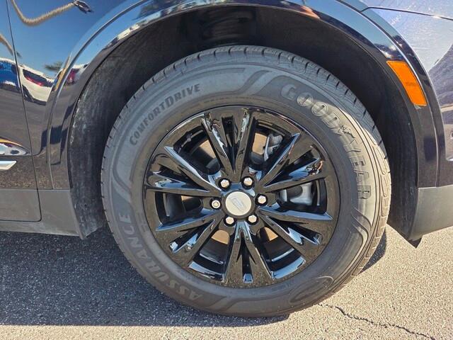 used 2021 Cadillac XT5 car, priced at $27,550