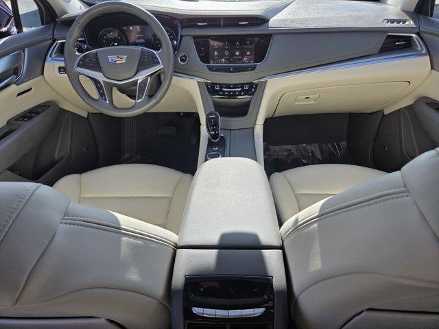 used 2021 Cadillac XT5 car, priced at $26,999
