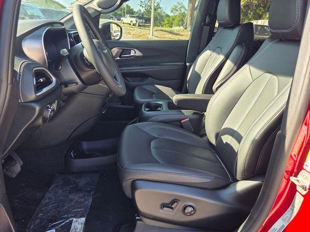 new 2026 Chrysler Pacifica car, priced at $40,466