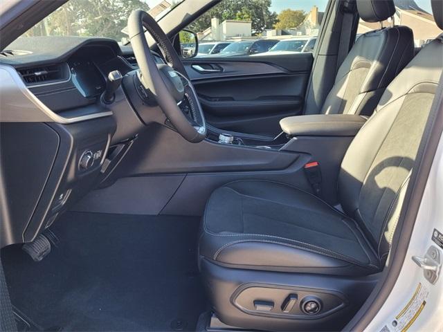 new 2025 Jeep Grand Cherokee car, priced at $34,853