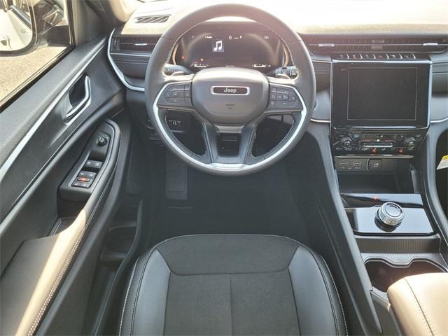 new 2025 Jeep Grand Cherokee car, priced at $34,853