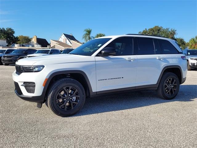 new 2025 Jeep Grand Cherokee car, priced at $34,853