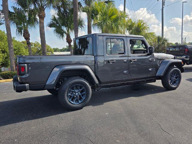 new 2026 Jeep Gladiator car, priced at $46,756