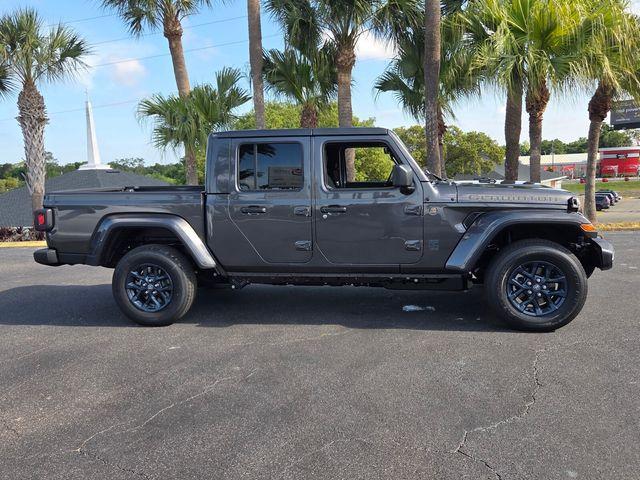 new 2026 Jeep Gladiator car, priced at $46,756