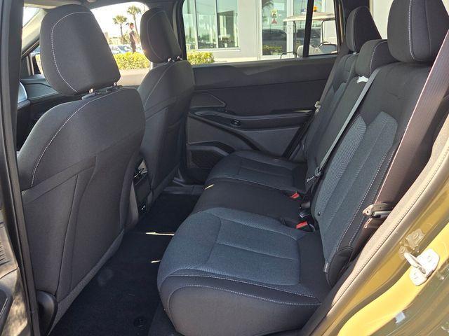 new 2026 Jeep Cherokee car, priced at $36,948