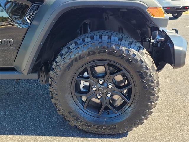new 2025 Jeep Wrangler car, priced at $41,842