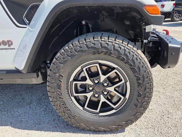 new 2026 Jeep Gladiator car, priced at $60,063