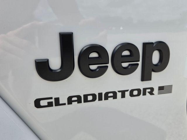 new 2026 Jeep Gladiator car, priced at $46,499