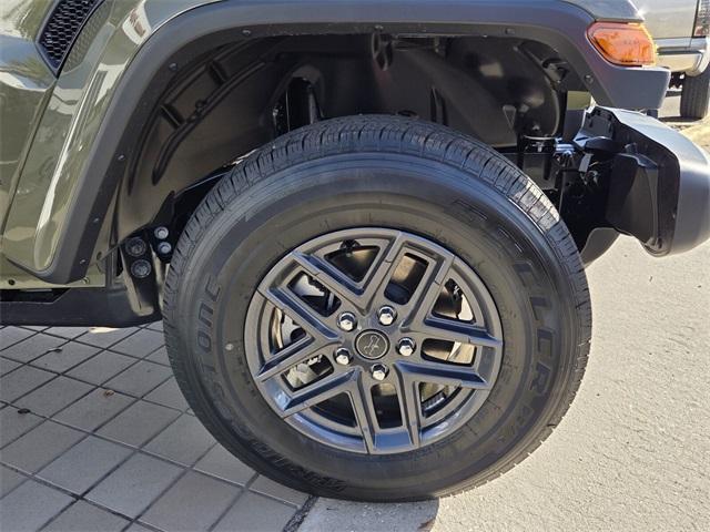 new 2026 Jeep Gladiator car, priced at $44,555