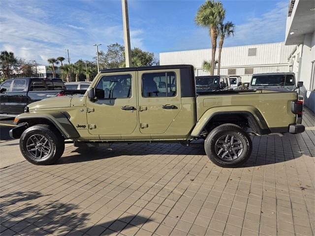 new 2026 Jeep Gladiator car, priced at $44,555