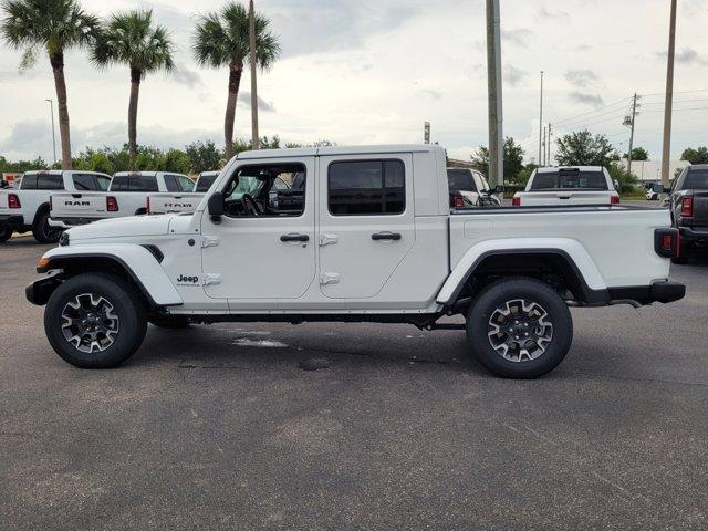 new 2025 Jeep Gladiator car, priced at $38,999