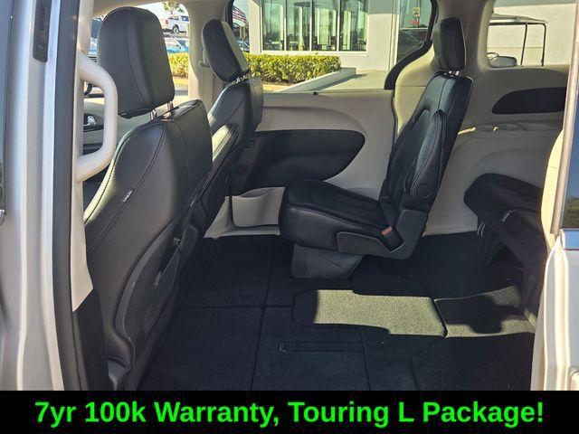 used 2024 Chrysler Pacifica car, priced at $26,888