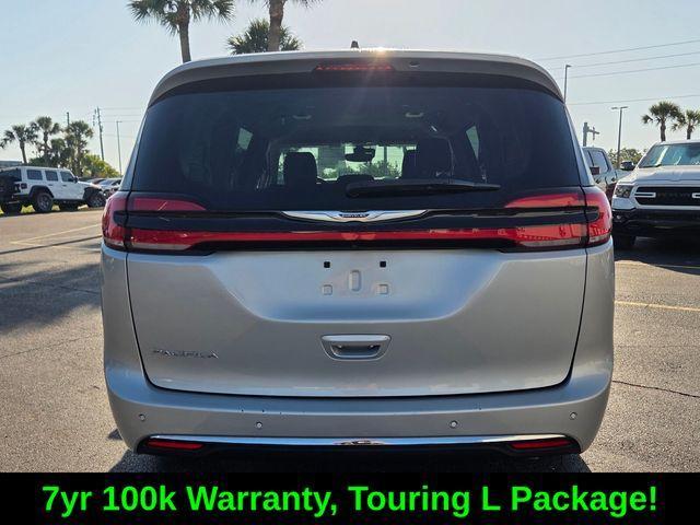 used 2024 Chrysler Pacifica car, priced at $26,888