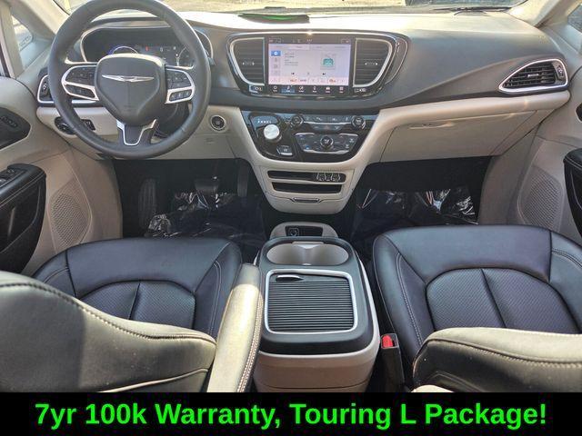 used 2024 Chrysler Pacifica car, priced at $26,888