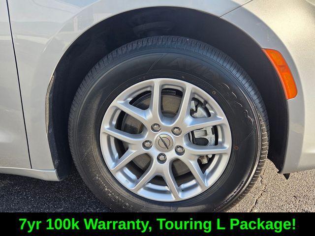 used 2024 Chrysler Pacifica car, priced at $26,888