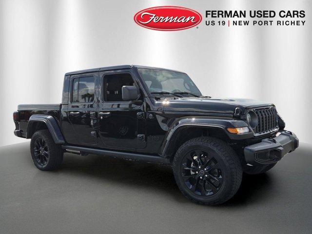 used 2025 Jeep Gladiator car, priced at $38,500