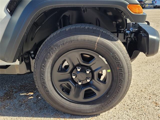 new 2026 Jeep Gladiator car, priced at $38,350