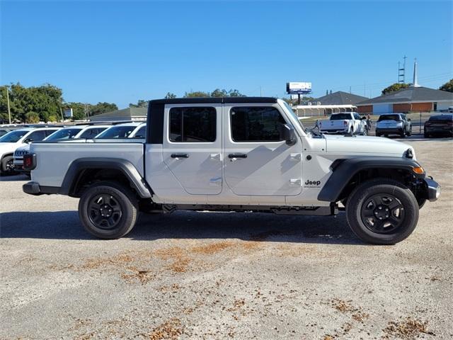 new 2026 Jeep Gladiator car, priced at $38,350