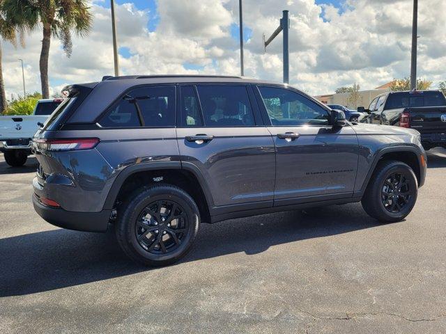 new 2025 Jeep Grand Cherokee car, priced at $34,497