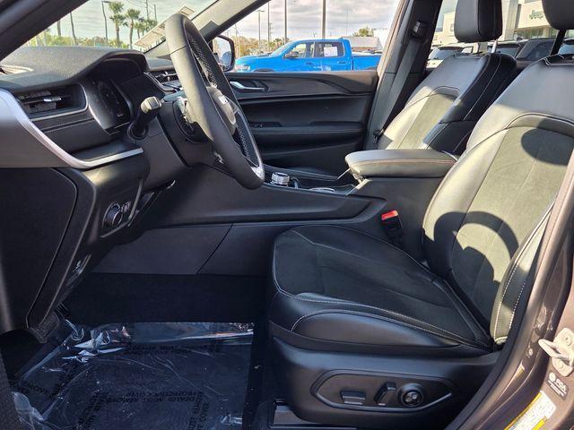 new 2025 Jeep Grand Cherokee car, priced at $34,941