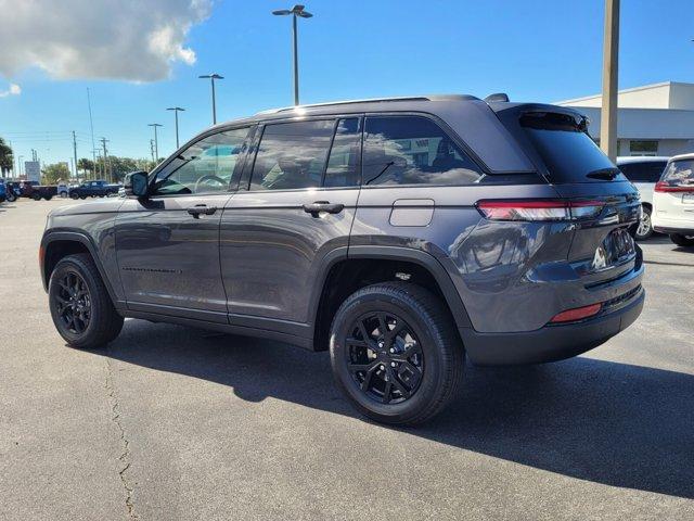 new 2025 Jeep Grand Cherokee car, priced at $34,497