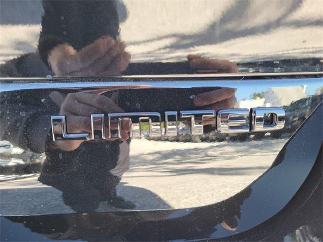 new 2025 Jeep Grand Cherokee L car, priced at $38,661