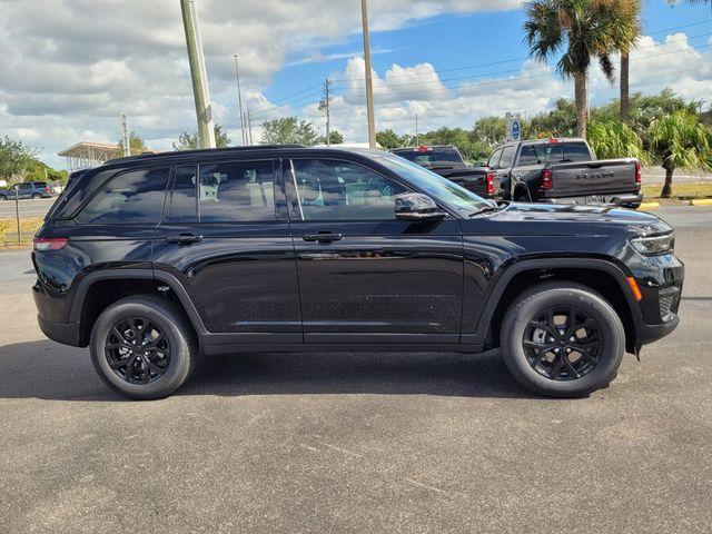 new 2025 Jeep Grand Cherokee car, priced at $32,506