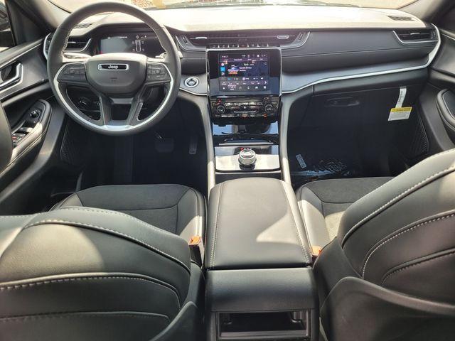 new 2025 Jeep Grand Cherokee car, priced at $32,506