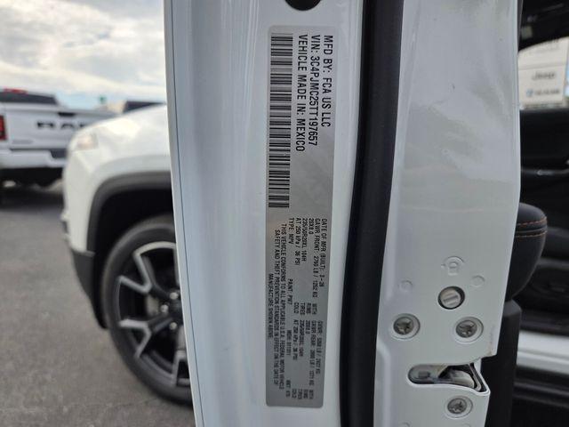 new 2026 Jeep Cherokee car, priced at $42,225