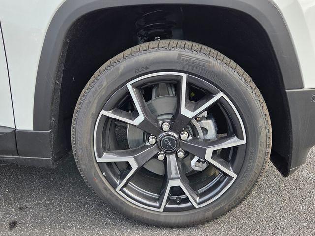 new 2026 Jeep Cherokee car, priced at $42,225