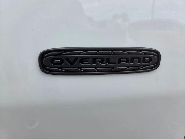 new 2026 Jeep Cherokee car, priced at $42,225