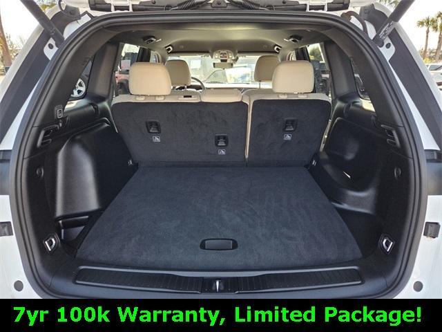 used 2023 Jeep Grand Cherokee car, priced at $29,504