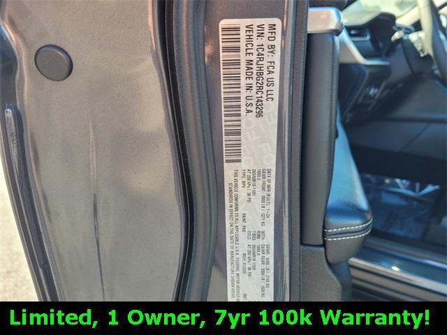 used 2024 Jeep Grand Cherokee car, priced at $35,900