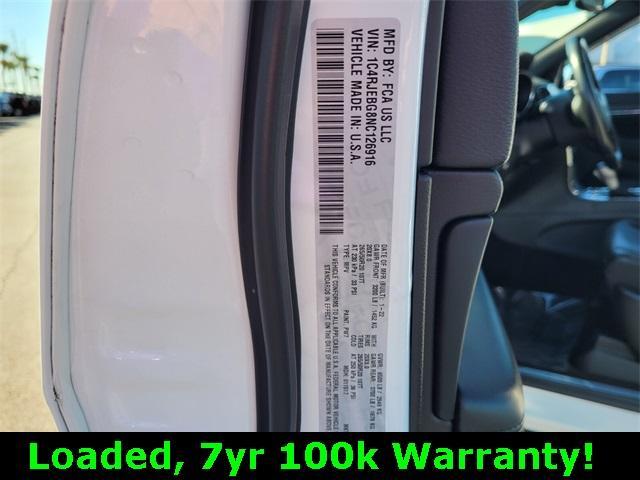 used 2022 Jeep Grand Cherokee WK car, priced at $25,900