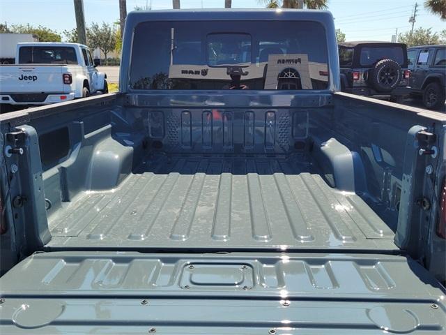 new 2025 Jeep Gladiator car, priced at $40,452