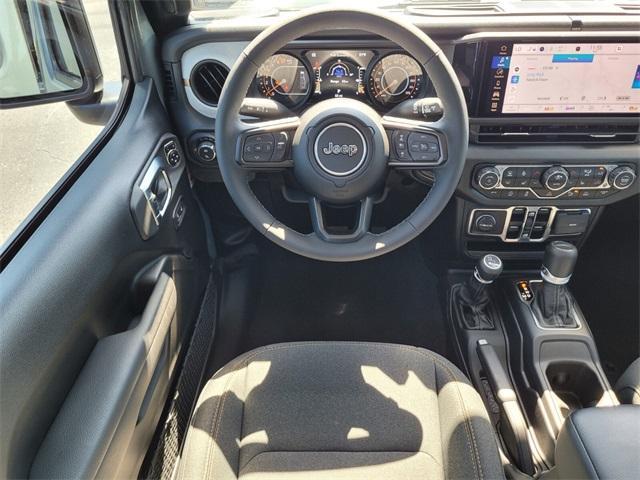 new 2025 Jeep Gladiator car, priced at $40,452