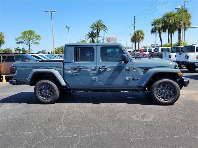 new 2025 Jeep Gladiator car, priced at $40,452