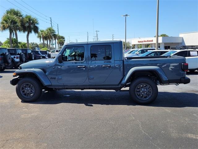 new 2025 Jeep Gladiator car, priced at $40,452