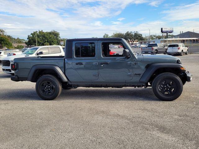 new 2026 Jeep Gladiator car, priced at $35,554