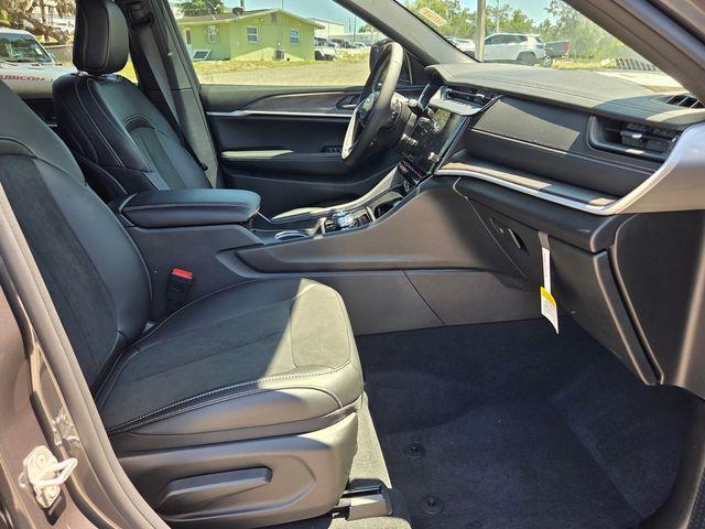 new 2026 Jeep Grand Cherokee L car, priced at $44,103