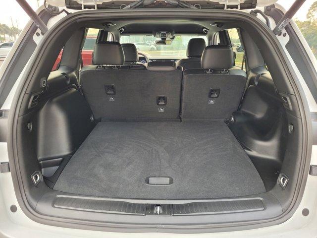 new 2025 Jeep Grand Cherokee car, priced at $40,000