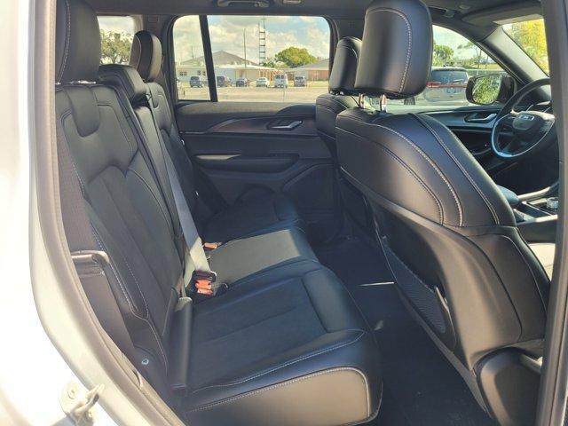 new 2025 Jeep Grand Cherokee car, priced at $36,999