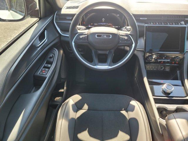 new 2025 Jeep Grand Cherokee car, priced at $36,999