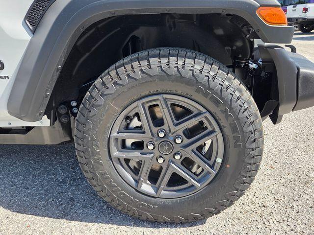 new 2026 Jeep Wrangler car, priced at $40,214
