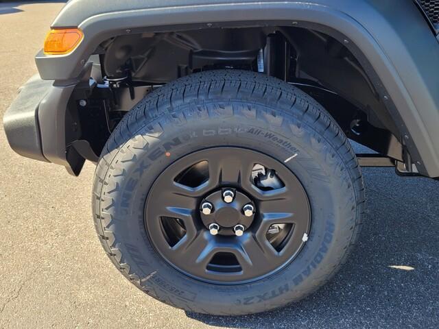 new 2026 Jeep Wrangler car, priced at $34,856