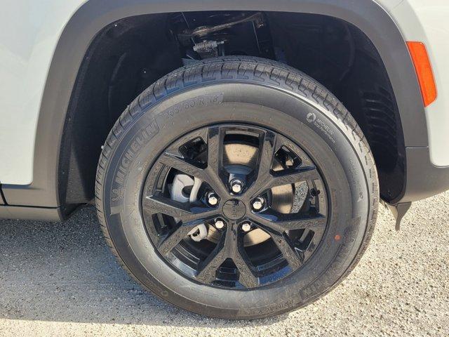 new 2025 Jeep Grand Cherokee car, priced at $35,364