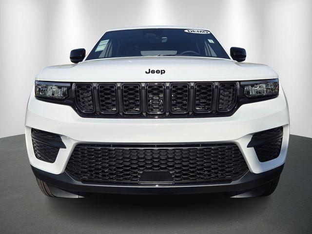 new 2025 Jeep Grand Cherokee car, priced at $32,029